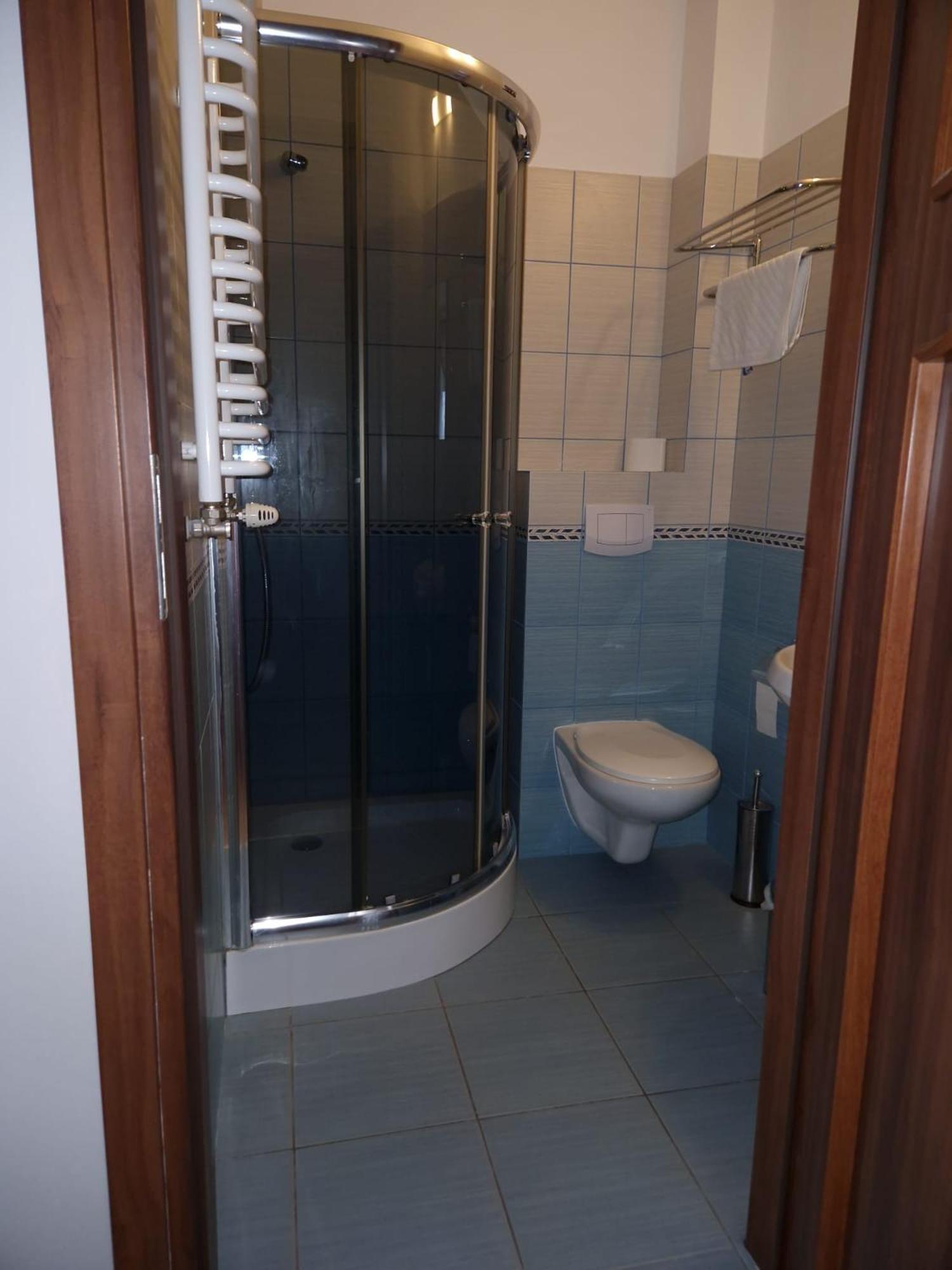 Hotel Gosciniec Ustrzycki Ustrzyki Dolne Exterior foto